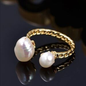 14k GOLD  Cultured pearl ring adjustable